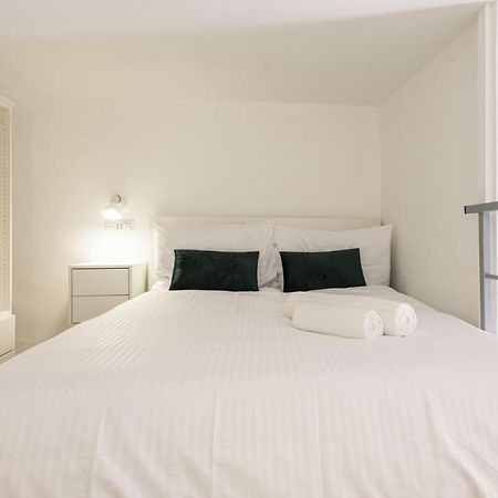 Napoli In Bed Apartment Bagian luar foto